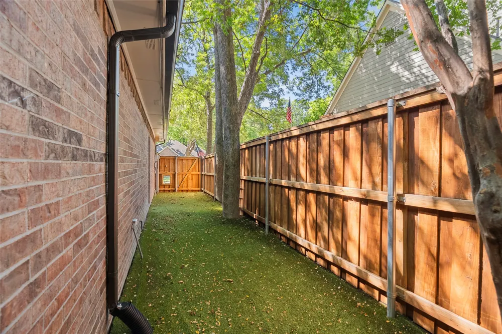 2702 Woodstream Lane McKinney, TX 75072