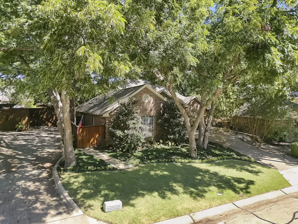 2702 Woodstream Lane McKinney, TX 75072