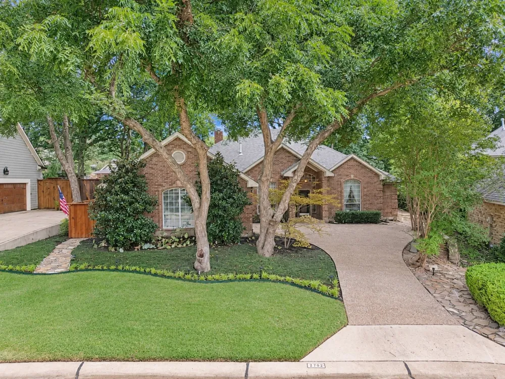 2702 Woodstream Lane McKinney, TX 75072