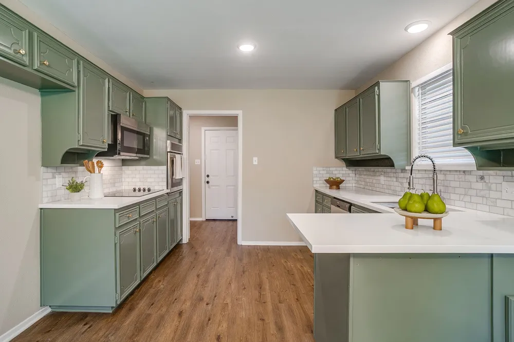 105 Lakeway Drive Benbrook, TX 76126