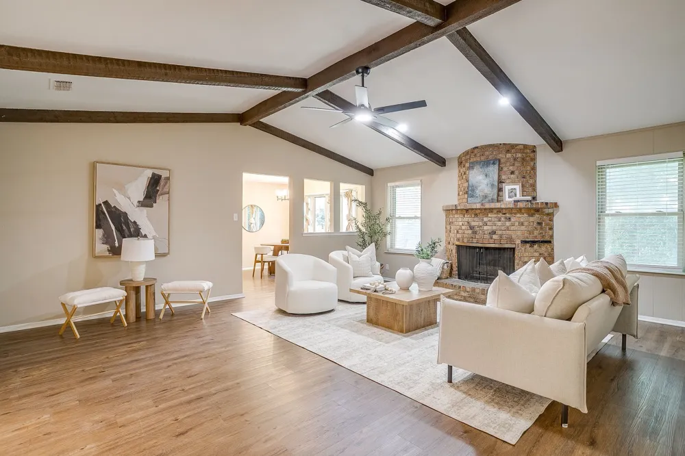 105 Lakeway Drive Benbrook, TX 76126