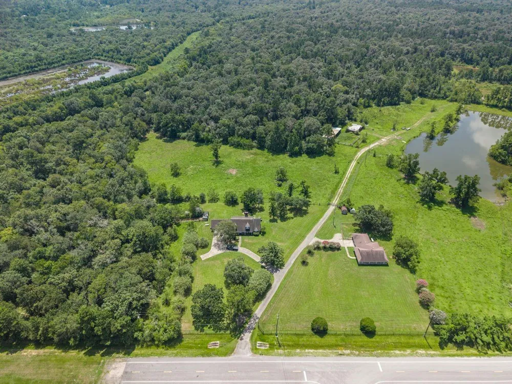 9810 Highway 90 Crosby, TX 77532