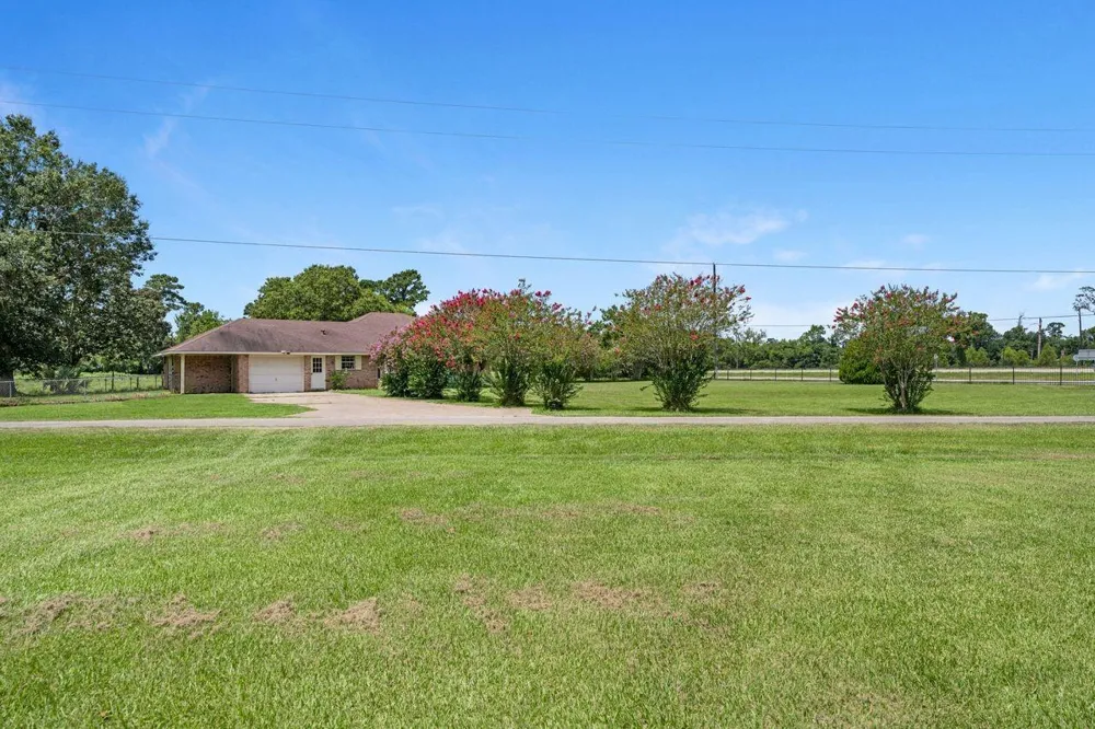 9810 Highway 90 Crosby, TX 77532