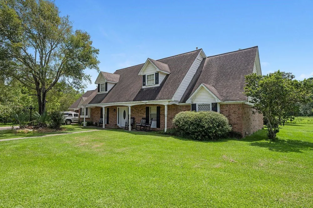 9810 Highway 90 Crosby, TX 77532