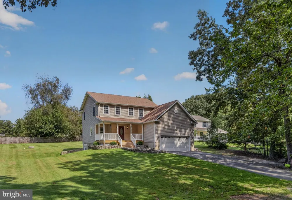 8115 OAK WOOD DRIVE King George, VA 22485
