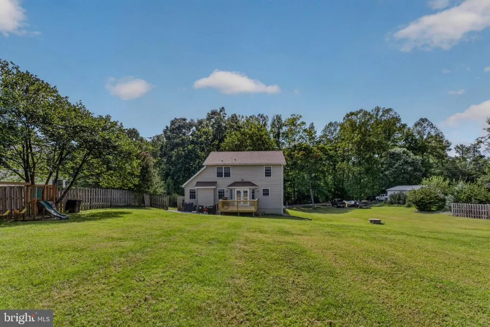 8115 OAK WOOD DRIVE King George, VA 22485