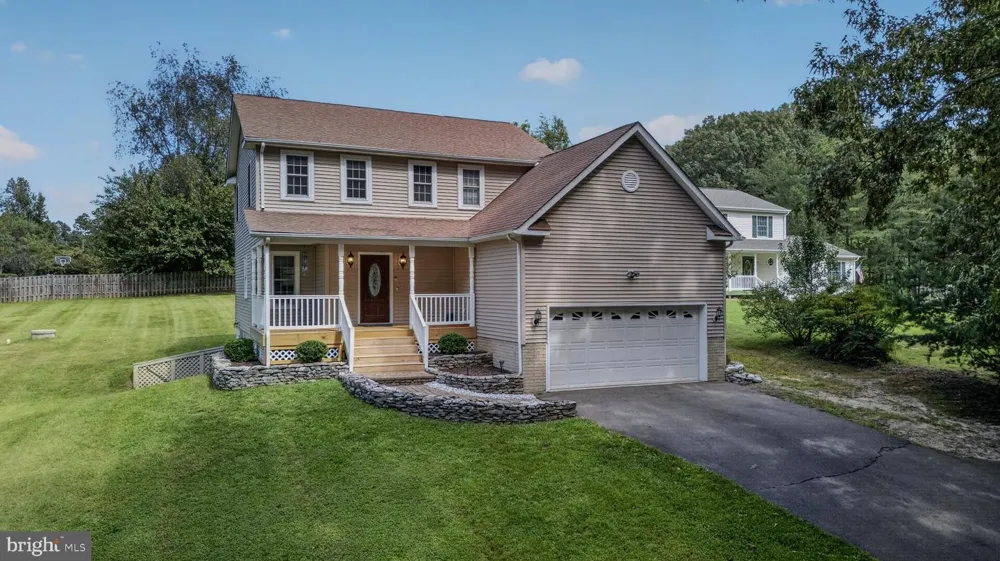 8115 OAK WOOD DRIVE King George, VA 22485