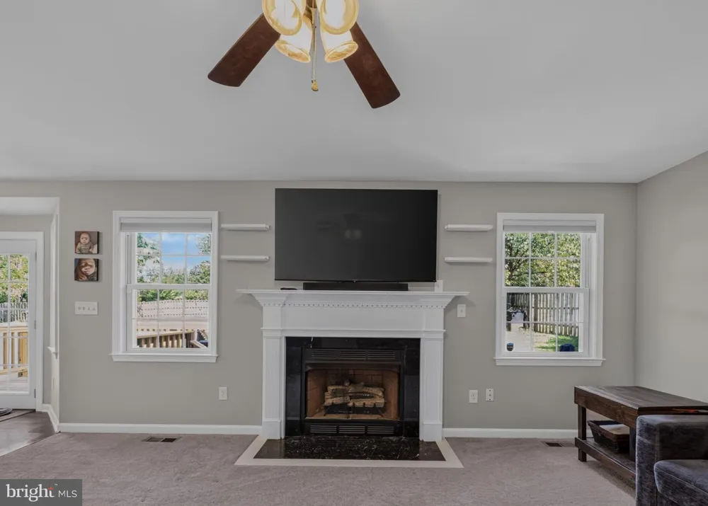 8115 OAK WOOD DRIVE King George, VA 22485