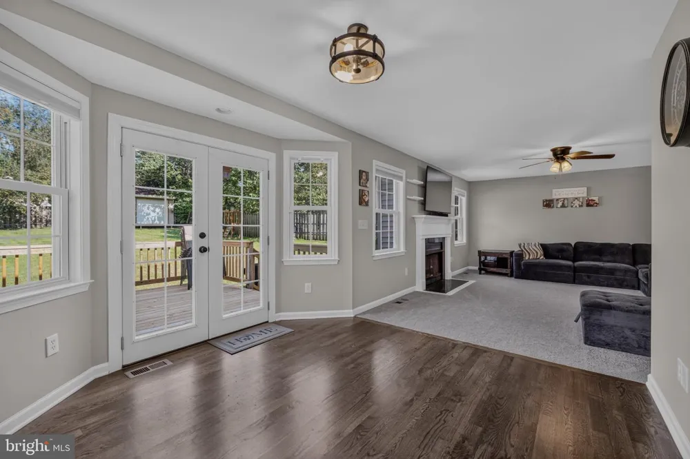 8115 OAK WOOD DRIVE King George, VA 22485
