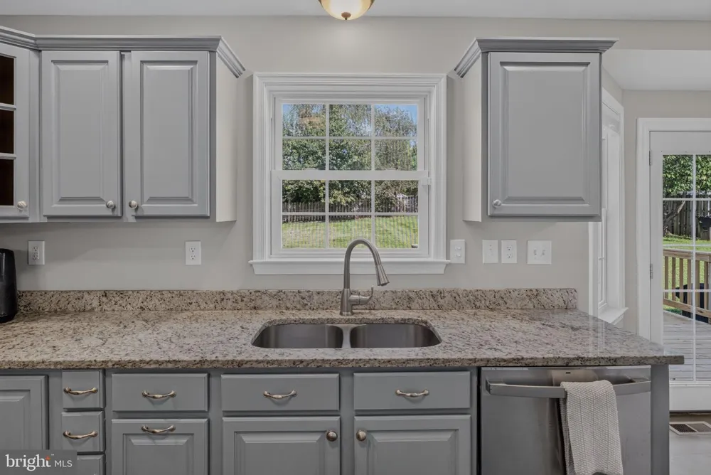 8115 OAK WOOD DRIVE King George, VA 22485