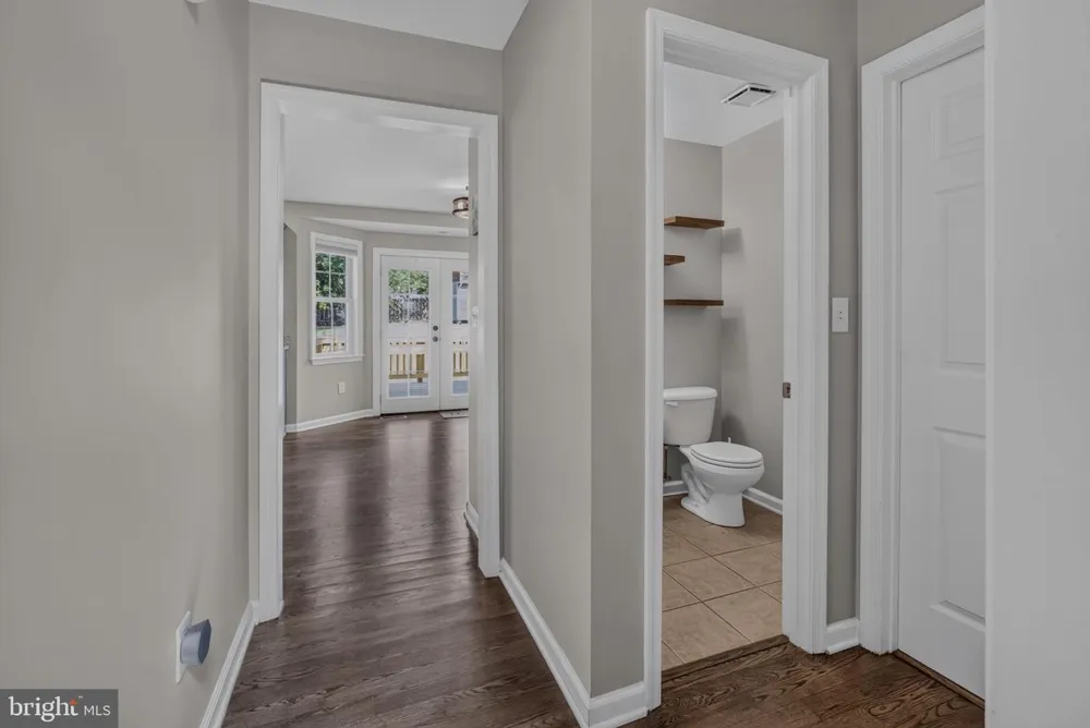 8115 OAK WOOD DRIVE King George, VA 22485