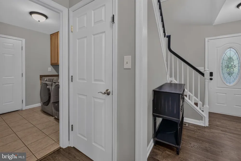8115 OAK WOOD DRIVE King George, VA 22485