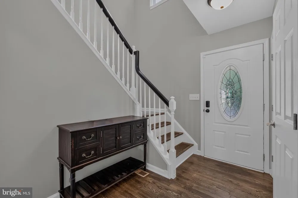 8115 OAK WOOD DRIVE King George, VA 22485