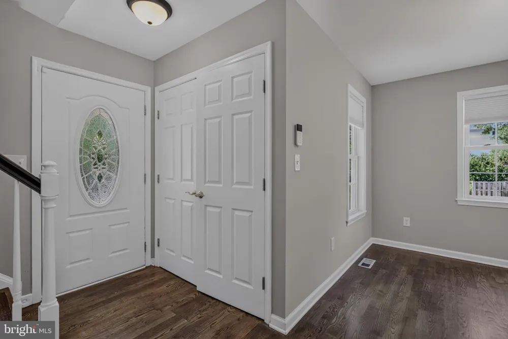 8115 OAK WOOD DRIVE King George, VA 22485