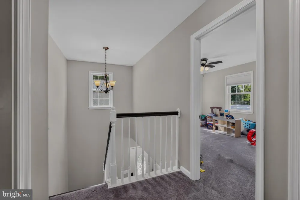 8115 OAK WOOD DRIVE King George, VA 22485