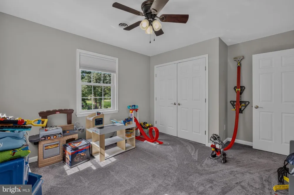 8115 OAK WOOD DRIVE King George, VA 22485