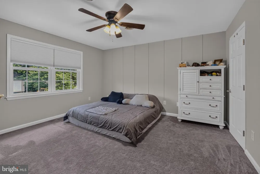 8115 OAK WOOD DRIVE King George, VA 22485
