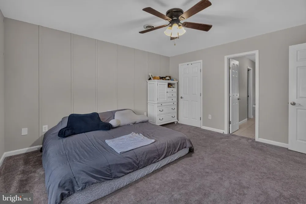 8115 OAK WOOD DRIVE King George, VA 22485