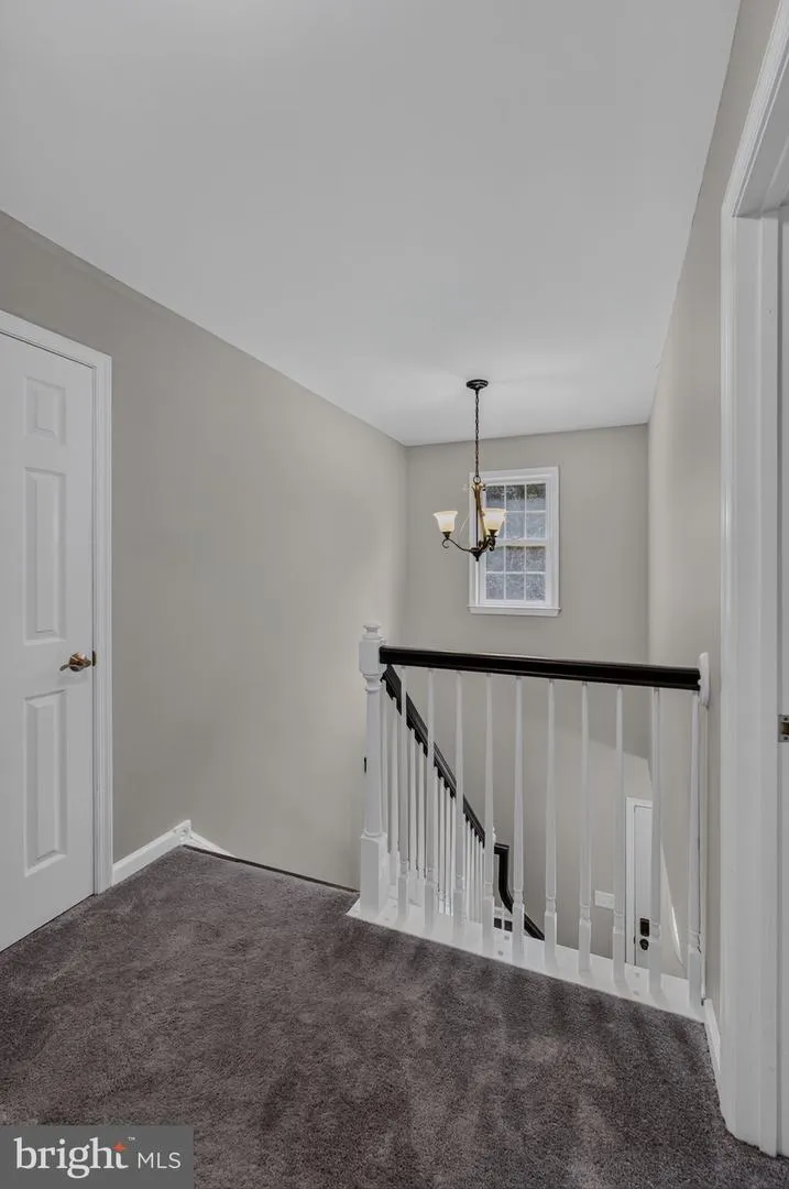 8115 OAK WOOD DRIVE King George, VA 22485