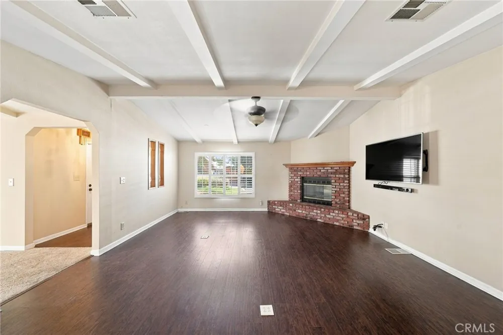 840 E Foothill #205 Azusa, CA 91702