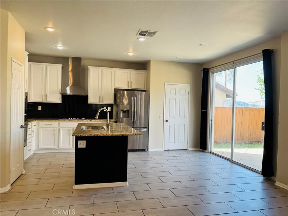 41953 Delmonte Temecula, CA 92591