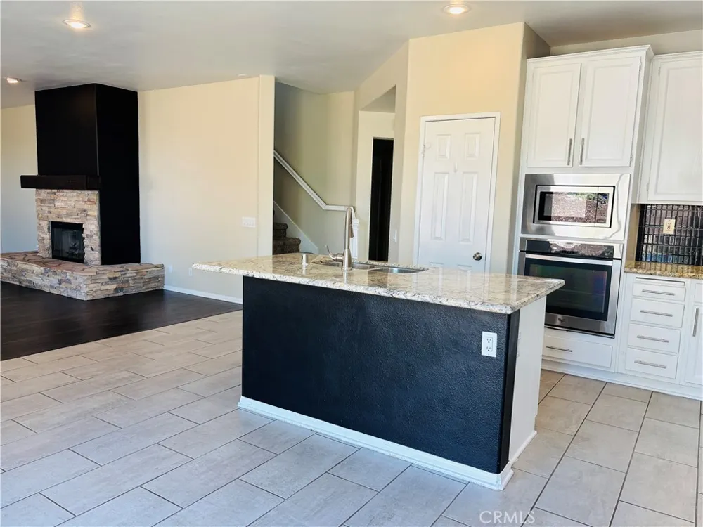 41953 Delmonte Temecula, CA 92591
