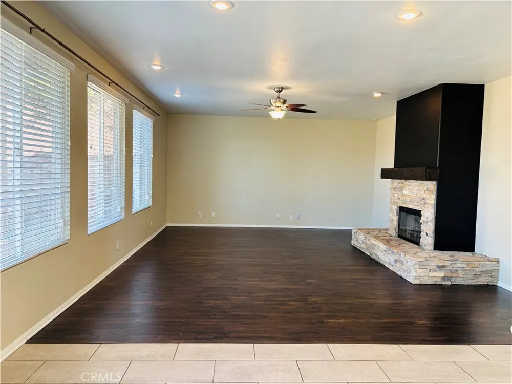 41953 Delmonte Temecula, CA 92591