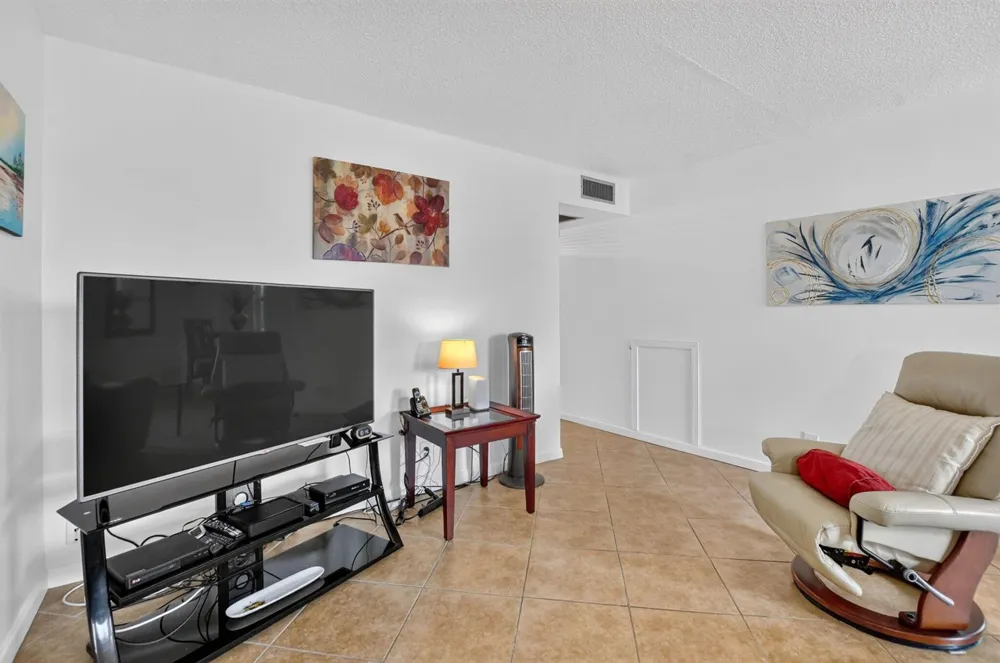 3121 Cambridge F #3121 Deerfield Beach, FL 33442