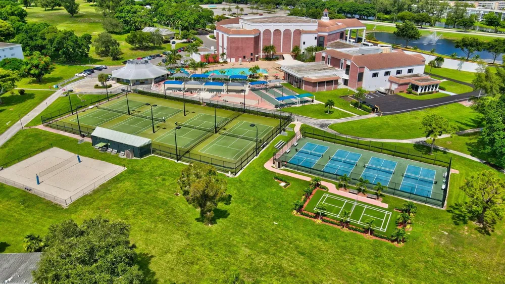 3121 Cambridge F #3121 Deerfield Beach, FL 33442