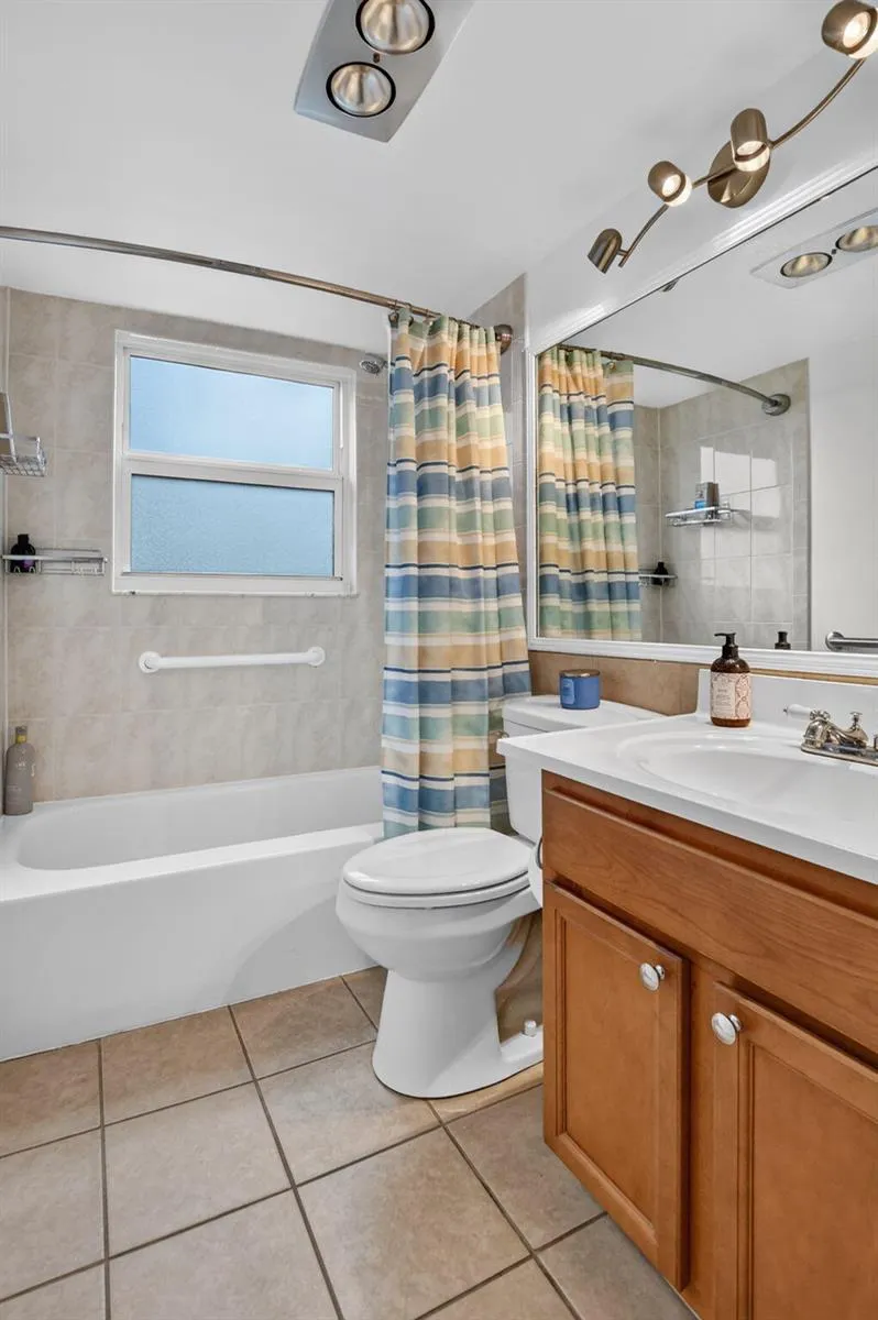 3121 Cambridge F #3121 Deerfield Beach, FL 33442