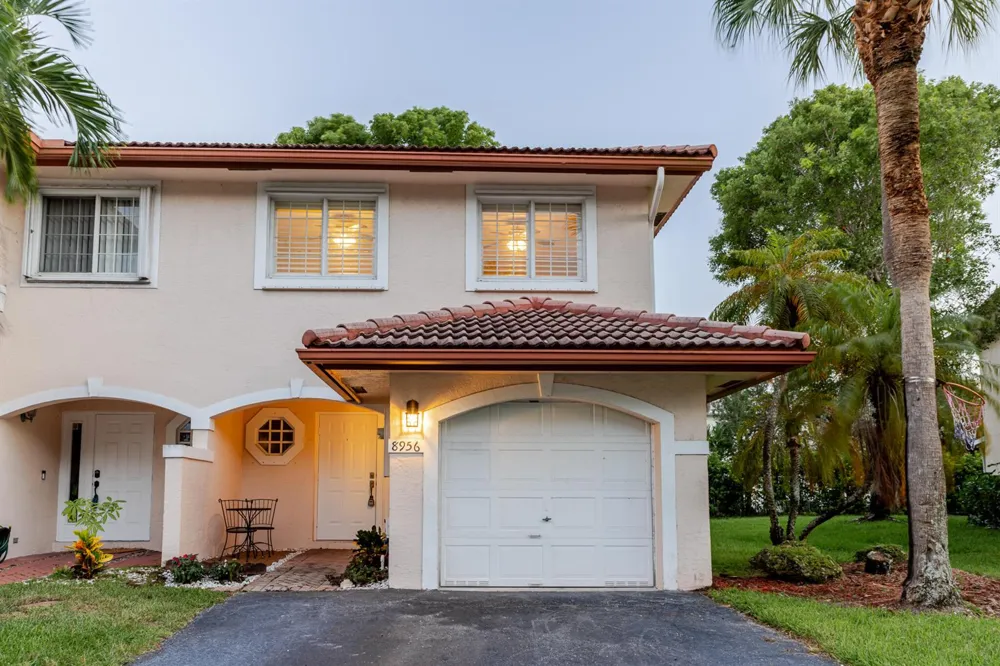 8956 NW 38TH DRIVE Coral Springs, FL 33065