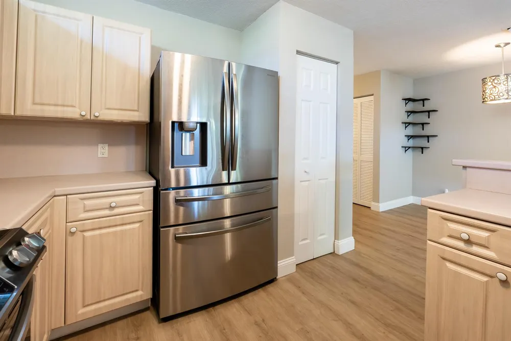 8956 NW 38TH DRIVE Coral Springs, FL 33065