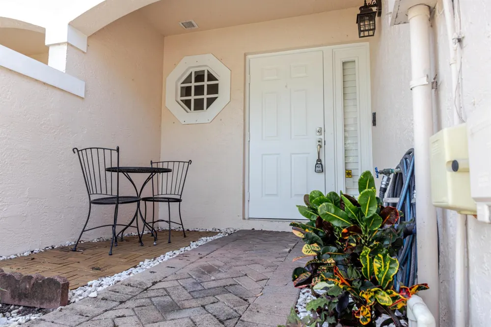 8956 NW 38TH DRIVE Coral Springs, FL 33065