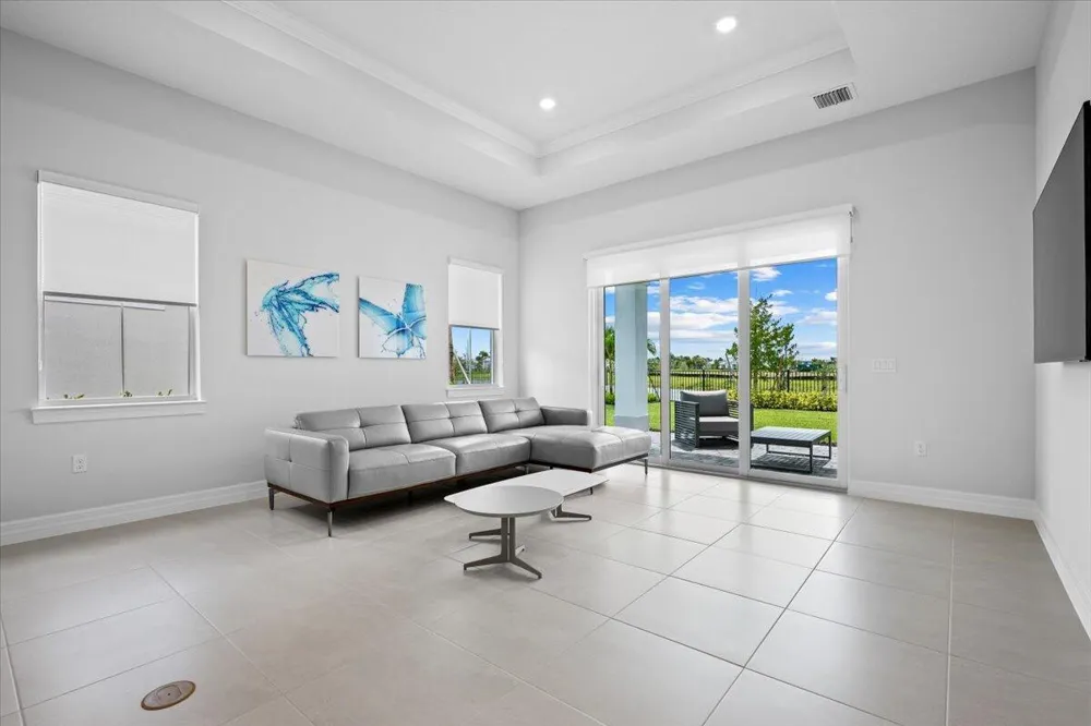 10571 Northbrook Circle Palm Beach Gardens, FL 33412