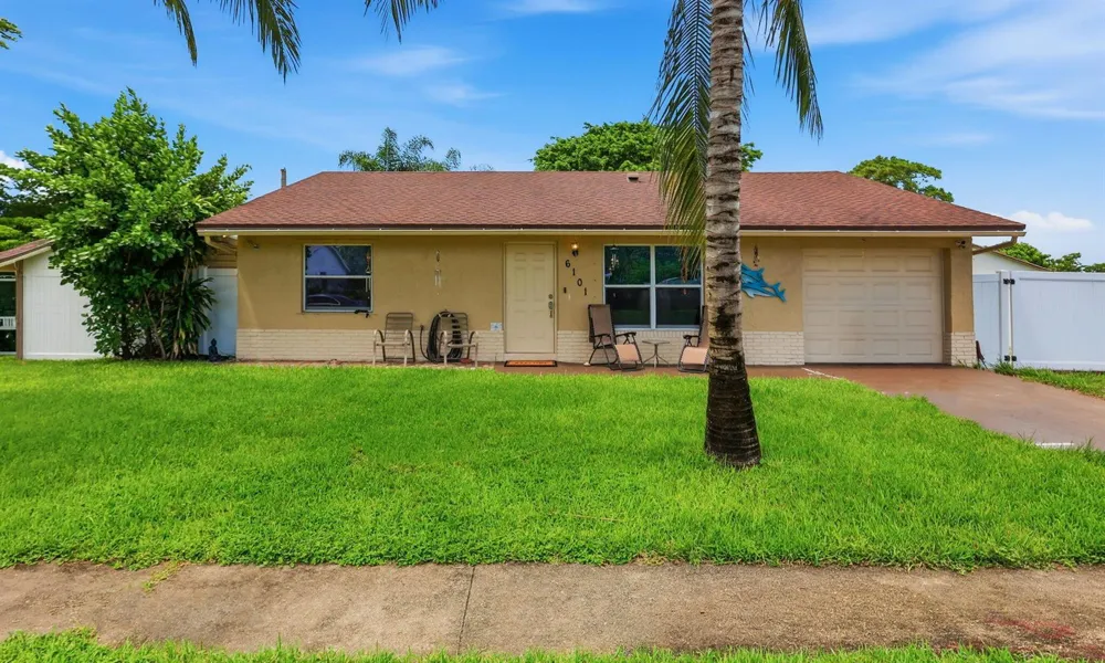 6101 CARTHAGE CIRCLE S Lake Worth, FL 33463