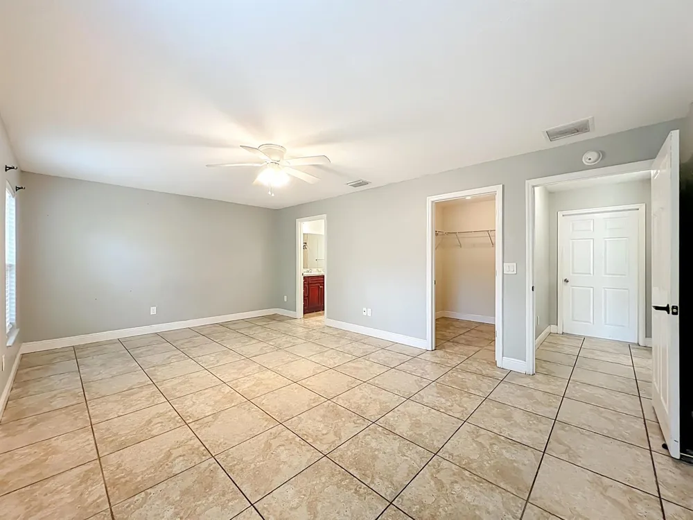 608 MASTERS AVENUE Wildwood, FL 34785