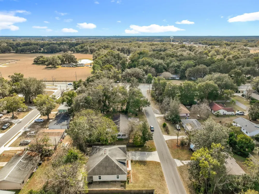 608 MASTERS AVENUE Wildwood, FL 34785