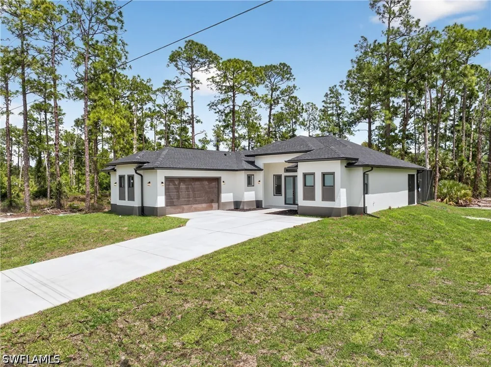 Greenwood Avenue Lehigh Acres, FL 33972