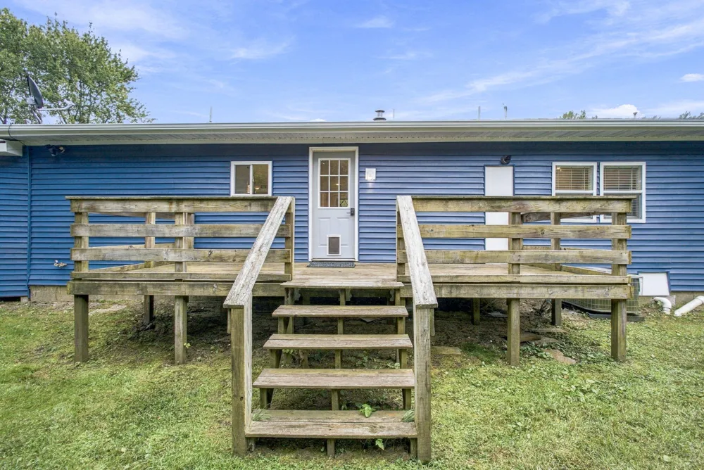 7181 E Beach Drive South Haven, MI 49090