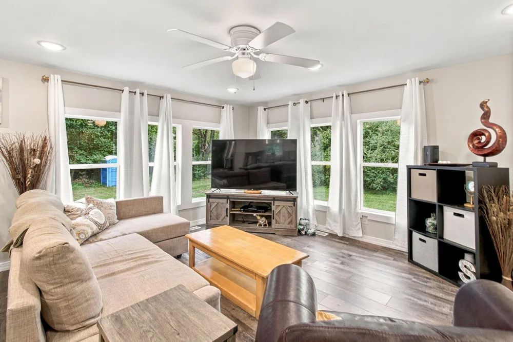 7181 E Beach Drive South Haven, MI 49090