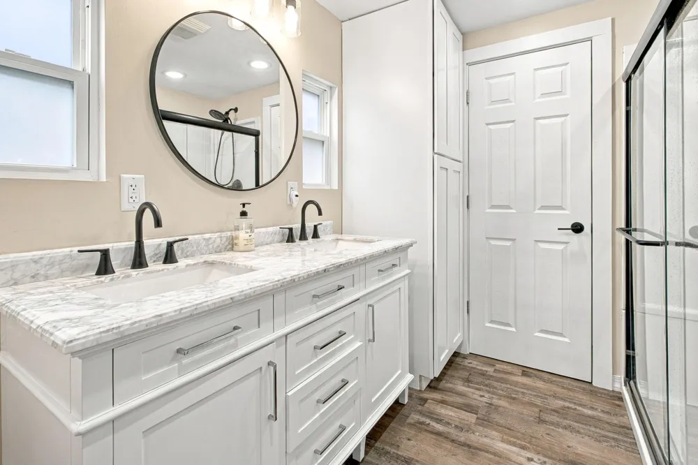 7181 E Beach Drive South Haven, MI 49090