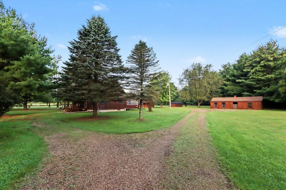 13228 S 5th Street Schoolcraft, MI 49087