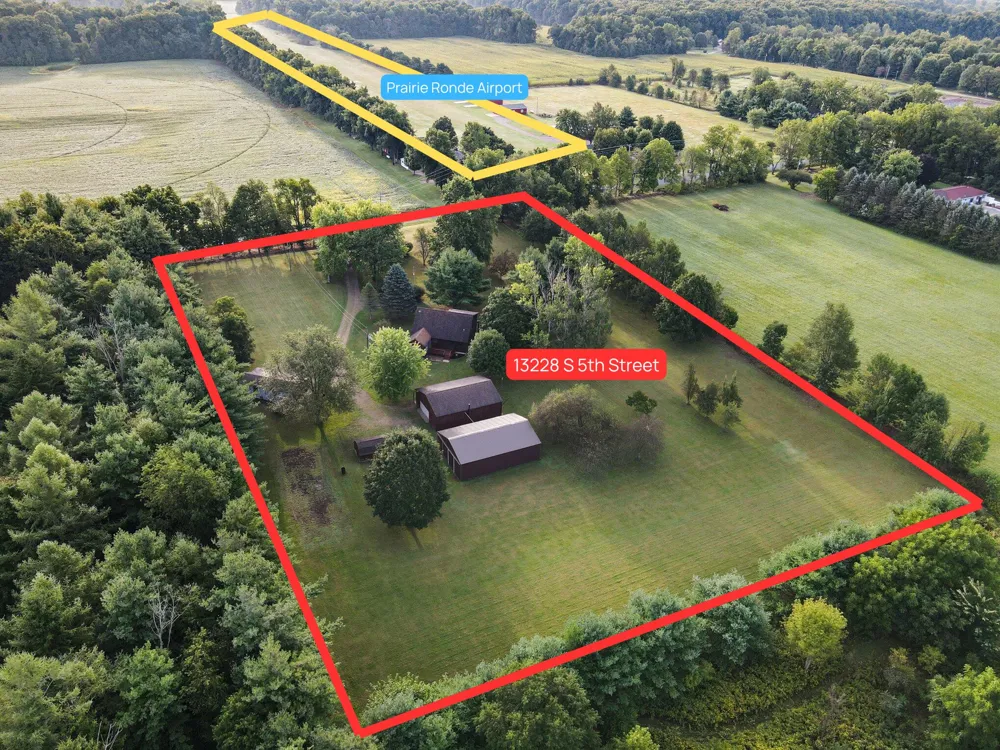 13228 S 5th Street Schoolcraft, MI 49087