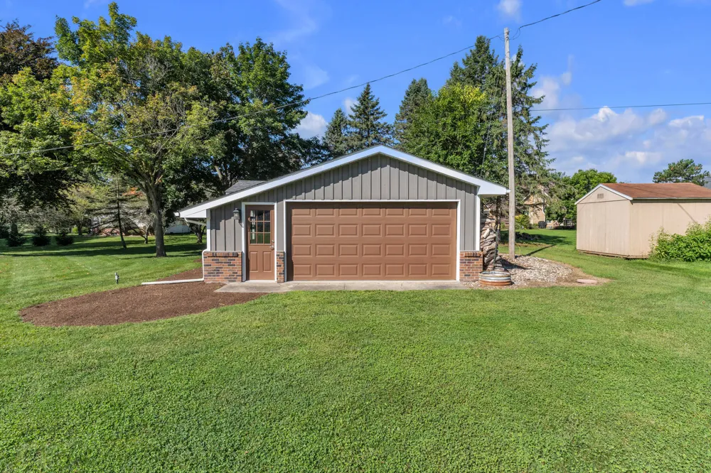 5160 Milwaukee Road Tecumseh, MI 49286
