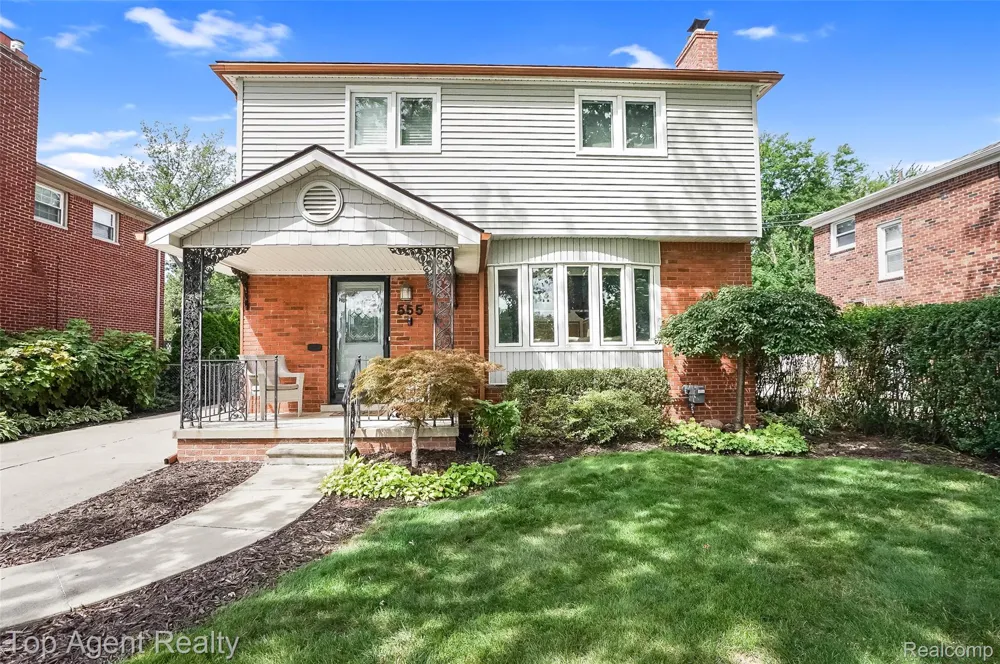 555 Selfridge Boulevard Clawson City, MI 48017