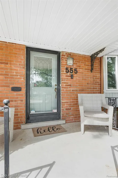 555 Selfridge Boulevard