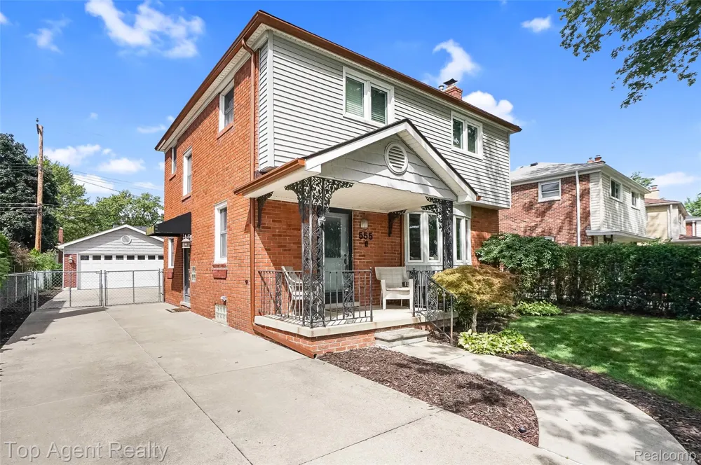 555 Selfridge Boulevard Clawson City, MI 48017