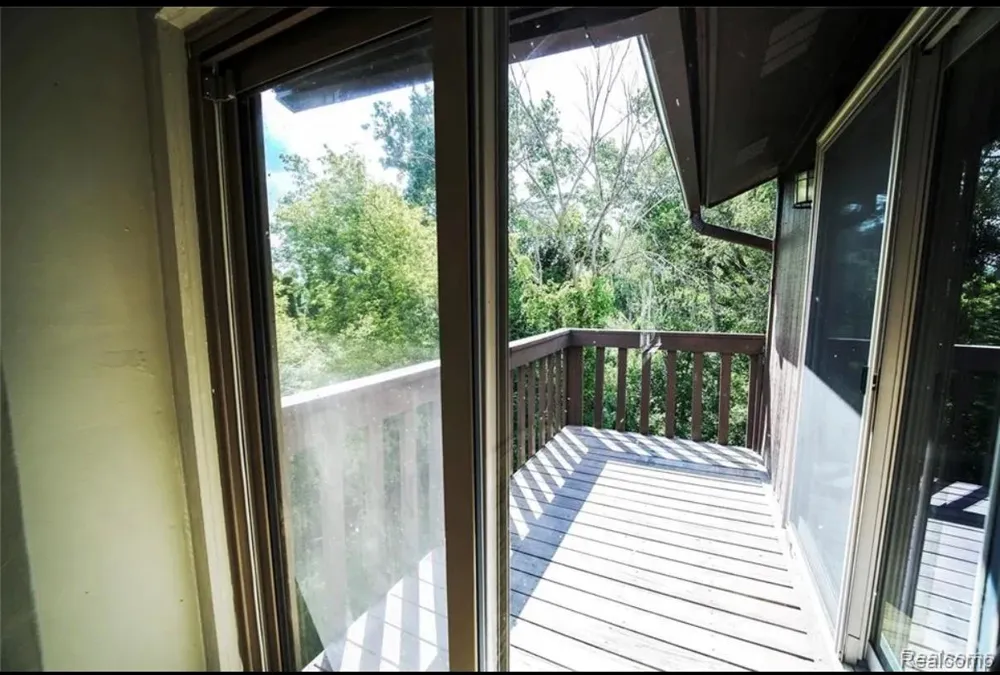 8365 Pontiac Lake Road #12 White Lake Charter Township, MI 48386