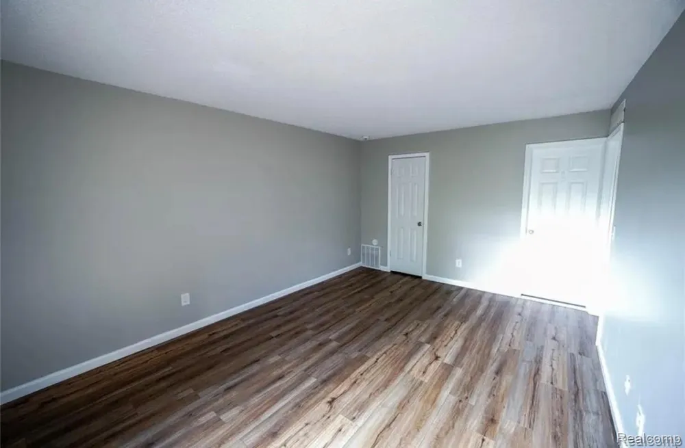 8365 Pontiac Lake Road #12 White Lake Charter Township, MI 48386