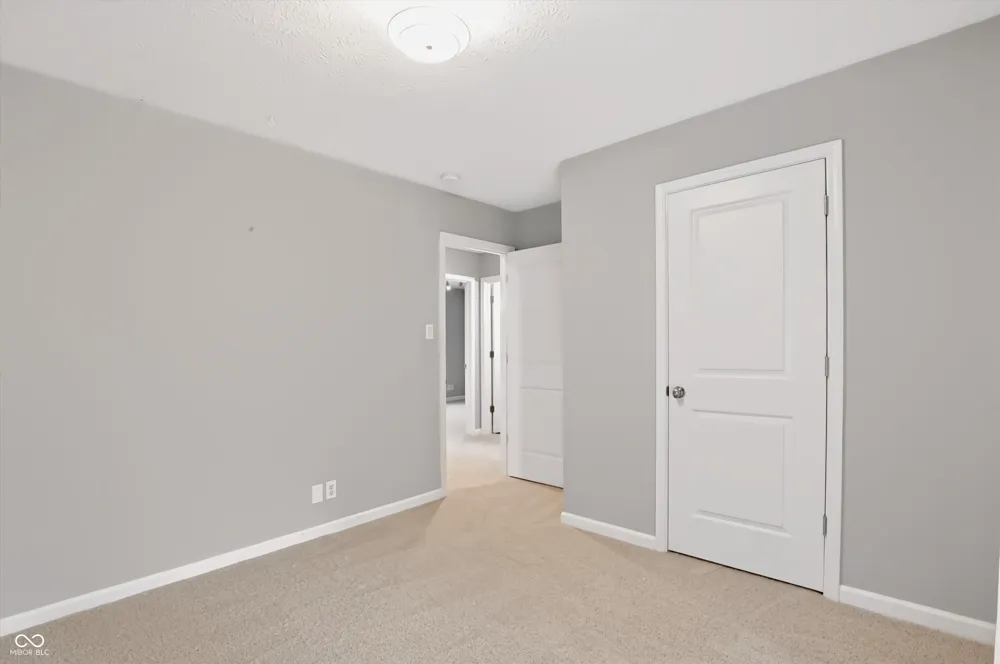 3608 Kessler Boulevard East Drive Indianapolis, IN 46220